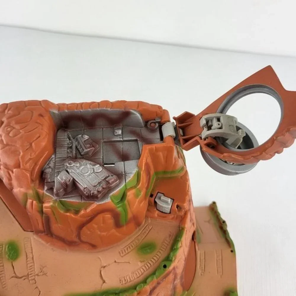 HASBRO Micro‎ Machines Secret Double Base Playset 2003